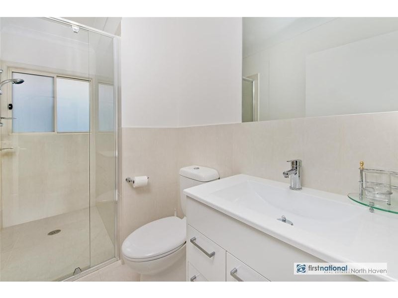 4 Arafura Street, Lake Cathie NSW 2445