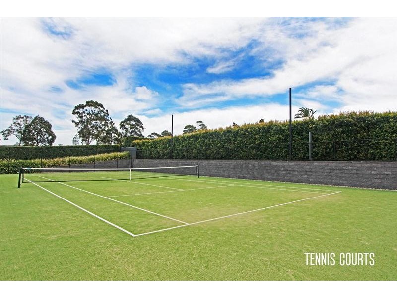 4 Arafura Street, Lake Cathie NSW 2445