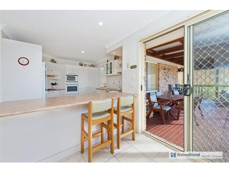 13 Waterview Crescent, Laurieton NSW 2443