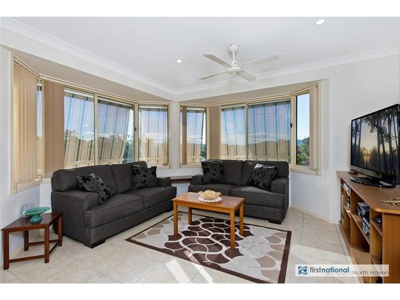 13 Waterview Crescent, Laurieton NSW 2443