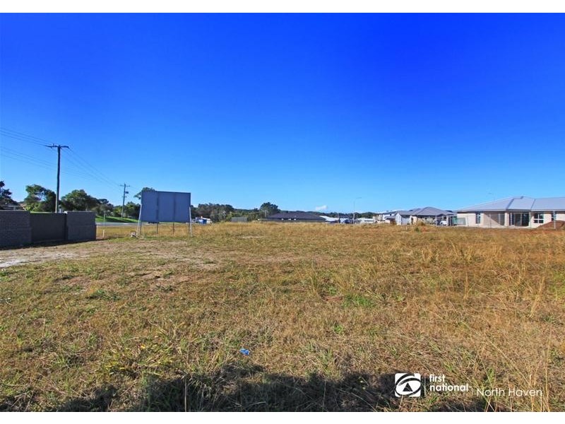 36 Summer Circuit, Lake Cathie NSW 2445