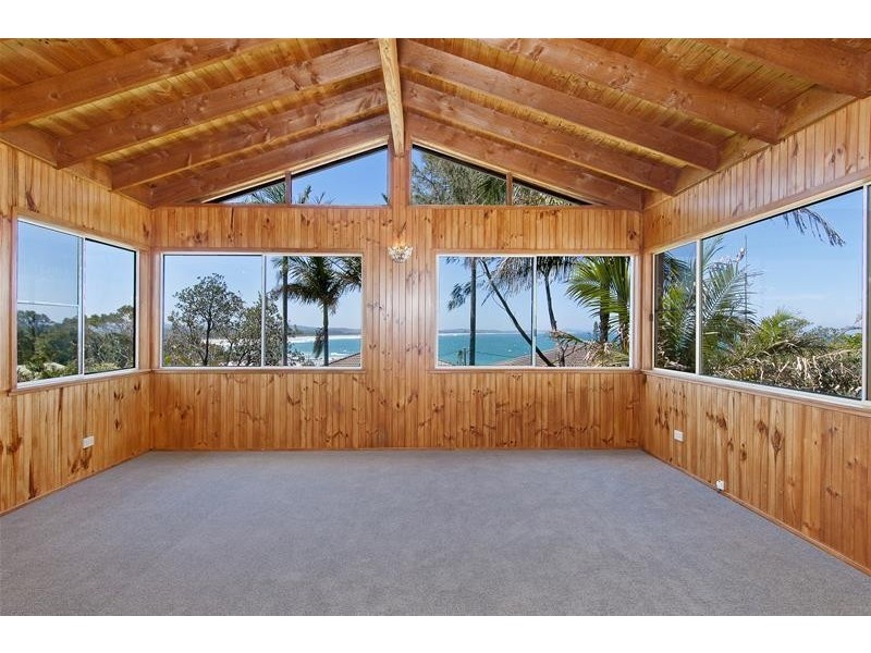 8 First Avenue, Bonny Hills NSW 2445