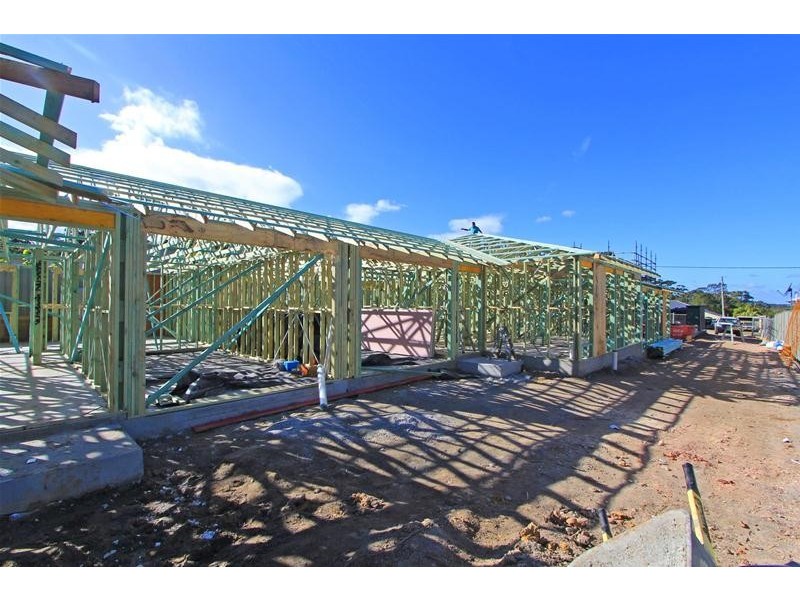 2/60 Lord Street, Laurieton NSW 2443