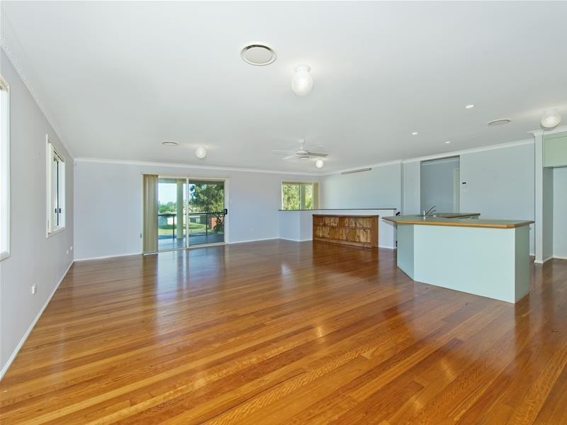 9 Castle Street, Laurieton NSW 2443