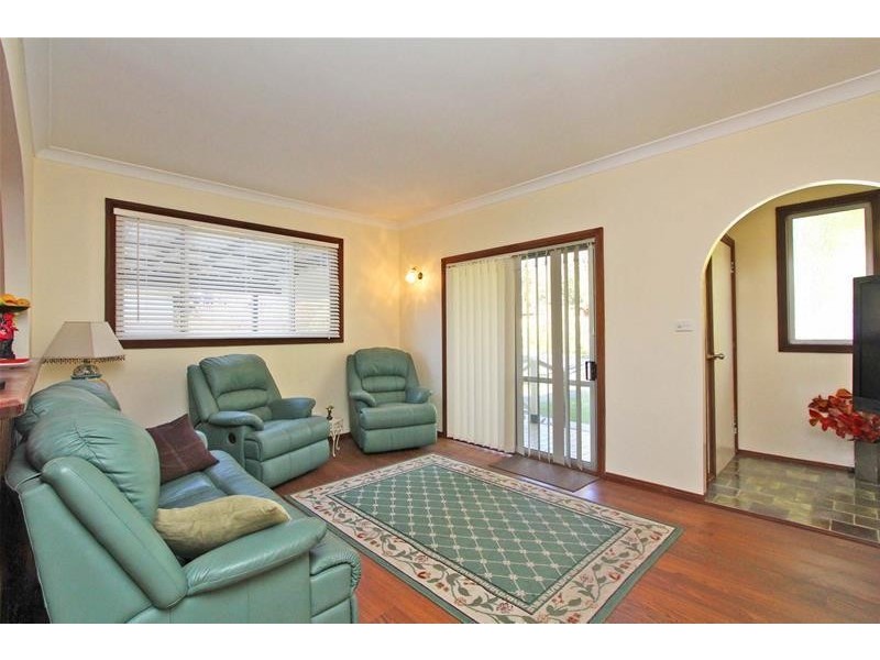 7 Longworth Road, Dunbogan NSW 2443