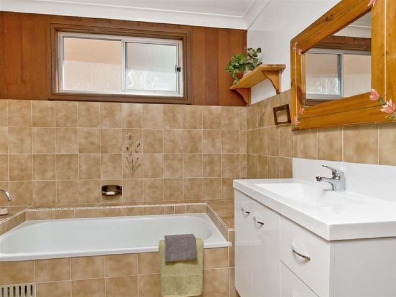 7 Longworth Road, Dunbogan NSW 2443