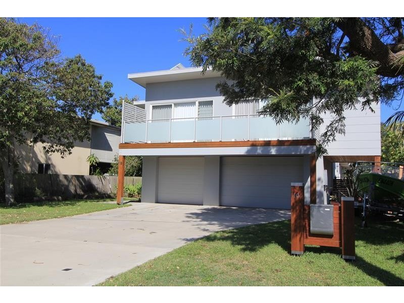 10 Koribah Avenue, Lake Cathie NSW 2445