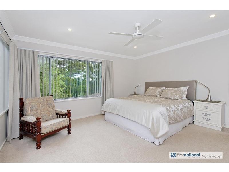 35 Admirals Circle, Laurieton NSW 2443