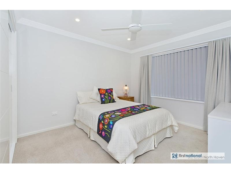 35 Admirals Circle, Laurieton NSW 2443