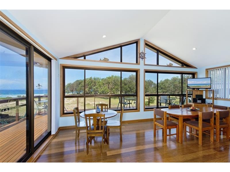 120 Camden Head Road, Dunbogan NSW 2443