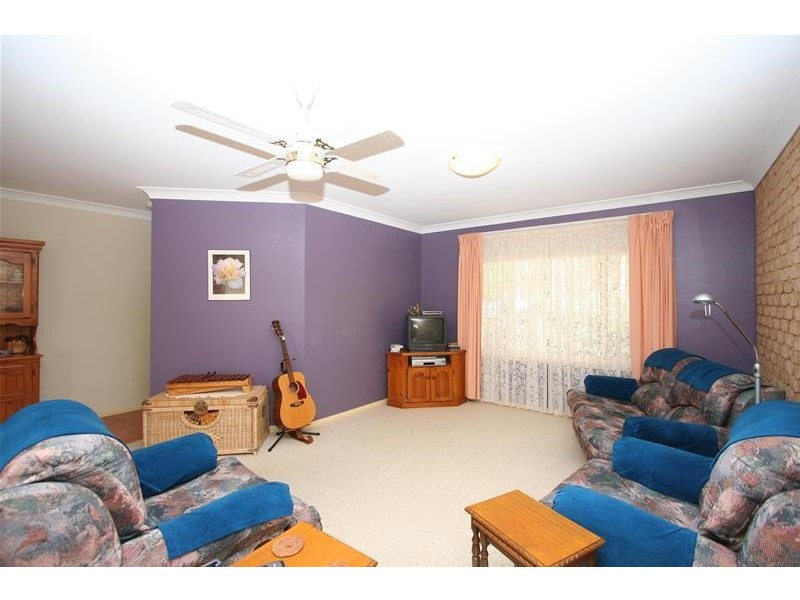 6 The Gateway, Laurieton NSW 2443