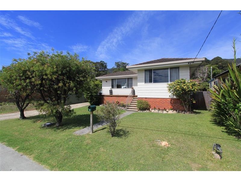 8 Kew Road, Laurieton NSW 2443