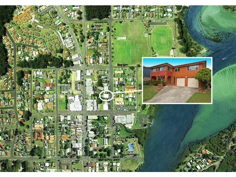 2 Lake Street, Laurieton NSW 2443