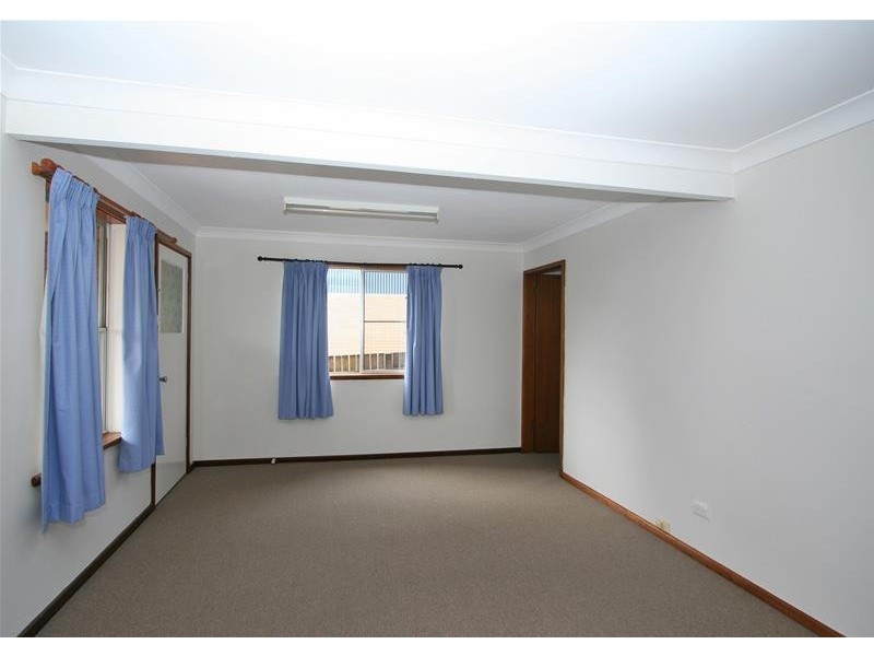 2 Lake Street, Laurieton NSW 2443