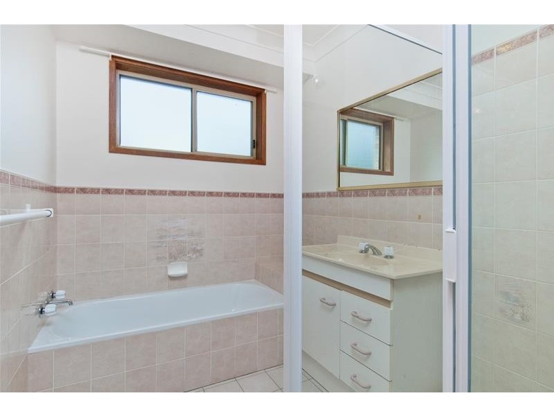 5 Lake View Crescent, Laurieton NSW 2443