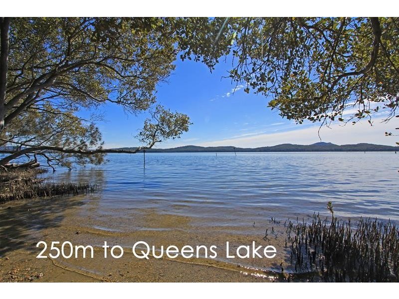 5 Lake View Crescent, Laurieton NSW 2443