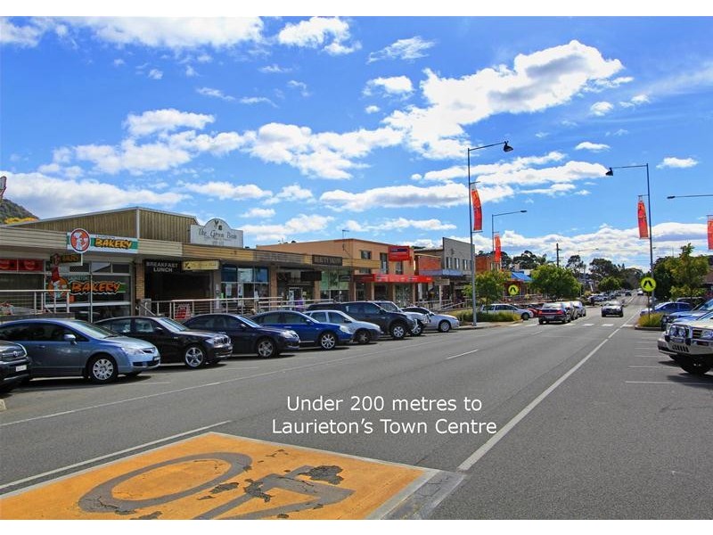 17 Lake Street, Laurieton NSW 2443