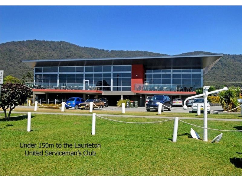 17 Lake Street, Laurieton NSW 2443