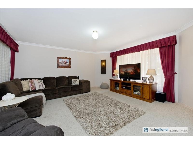 44 Koonwarra Street, Laurieton NSW 2443