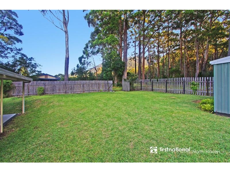 30 Peach Grove, Laurieton NSW 2443