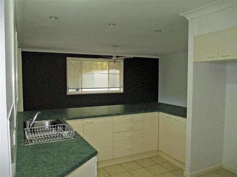 92 Fiona Crescent, Lake Cathie NSW 2445