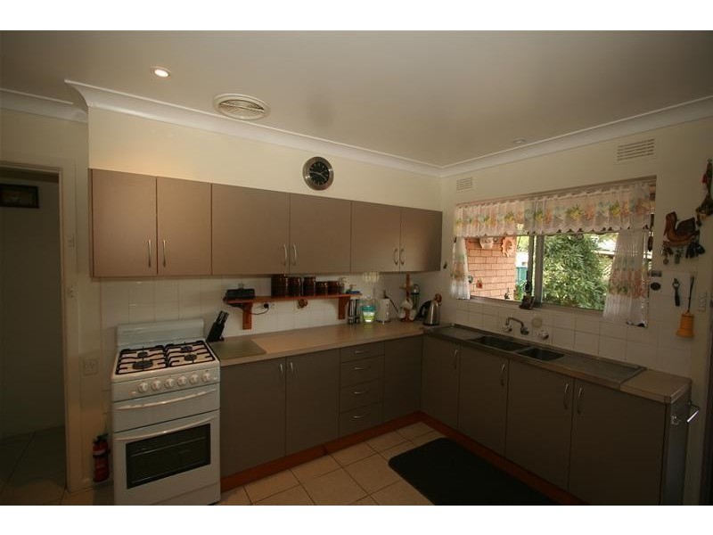 16 Leighton Close, North Haven NSW 2443