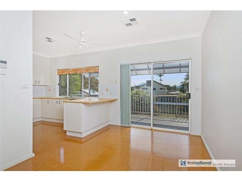 555 Ocean Drive, North Haven NSW 2443
