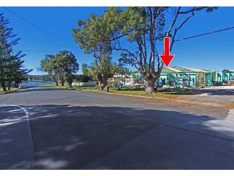 2/8 Laurie Street, Laurieton NSW 2443