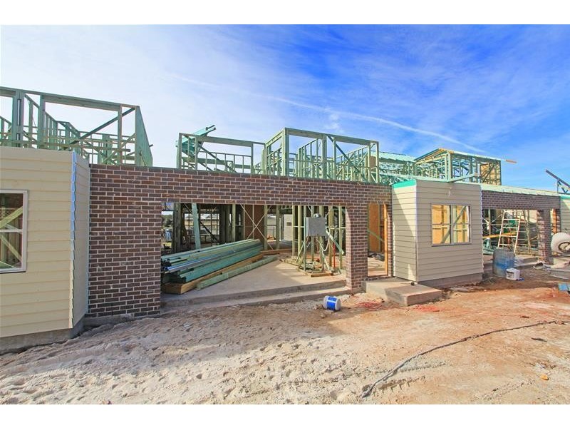 2/8 Laurie Street, Laurieton NSW 2443