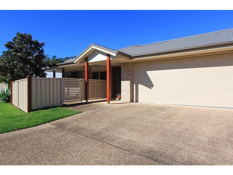 1/5 Bain Place, Bonny Hills NSW 2445