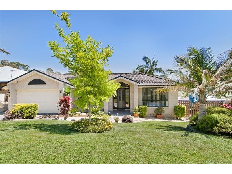 10 Fairwinds Avenue, Laurieton NSW 2443