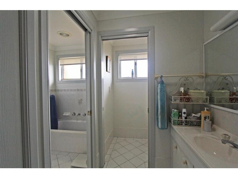 14 Explorers Way, Lake Cathie NSW 2445