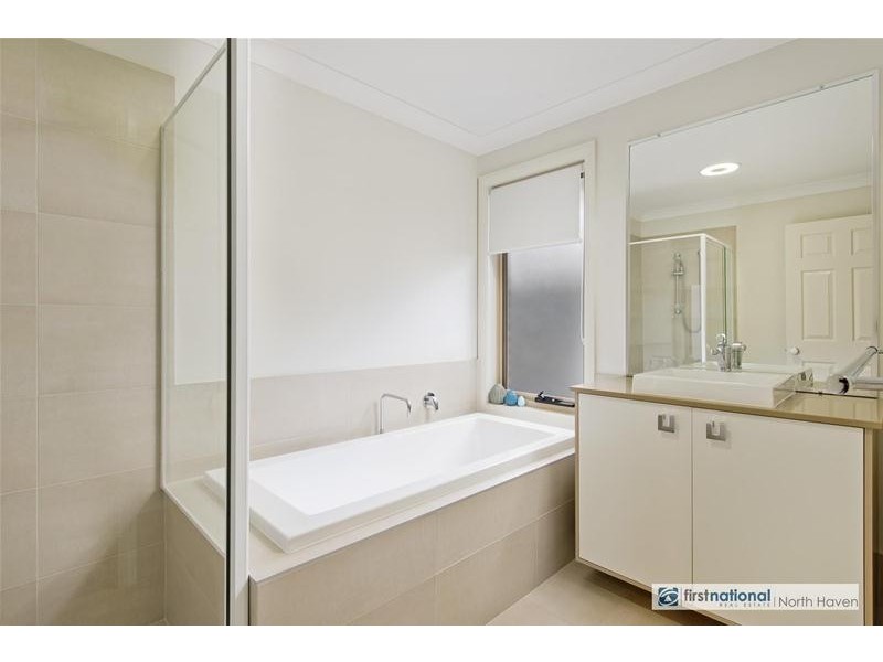 13 Investigator Way, Laurieton NSW 2443