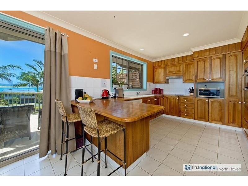 10 Skyline Place, Bonny Hills NSW 2445