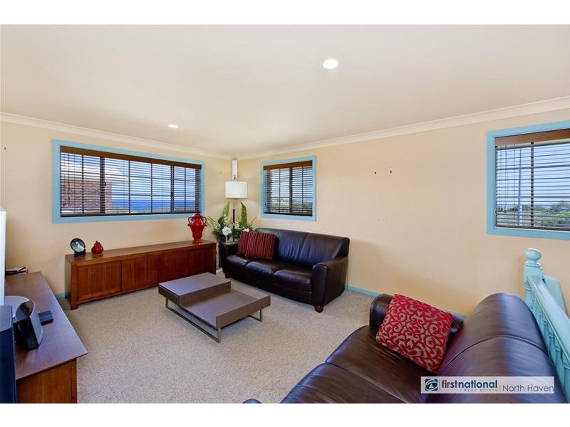 10 Skyline Place, Bonny Hills NSW 2445