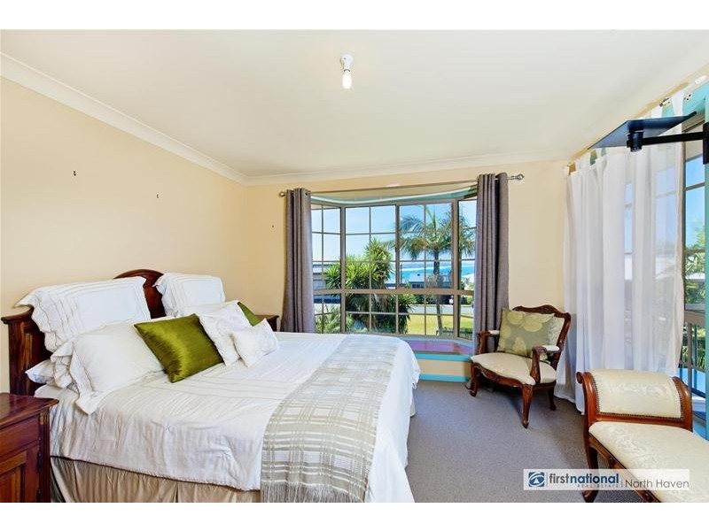 10 Skyline Place, Bonny Hills NSW 2445