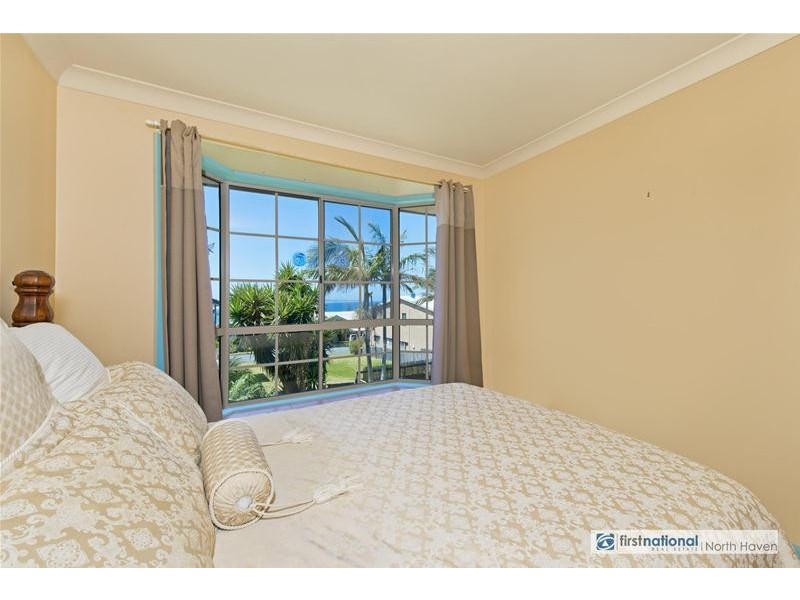 10 Skyline Place, Bonny Hills NSW 2445