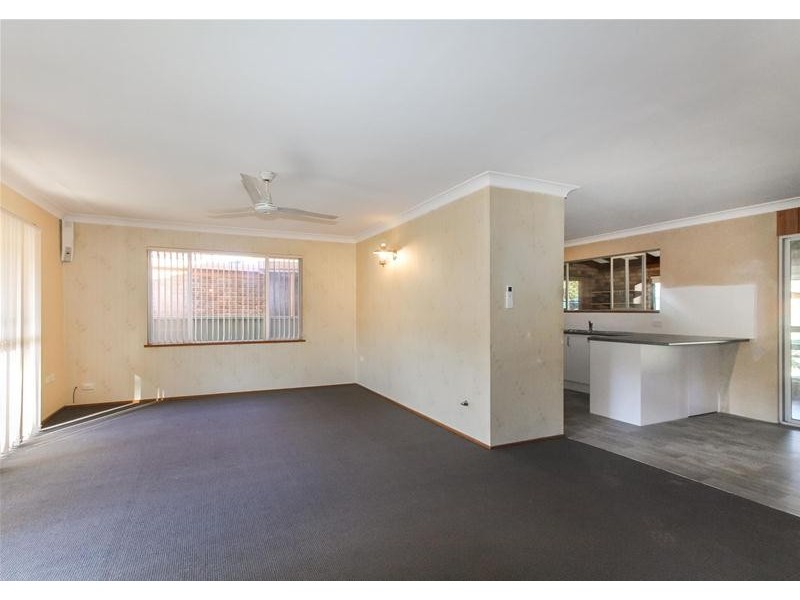 33 Evans Street, Lake Cathie NSW 2445