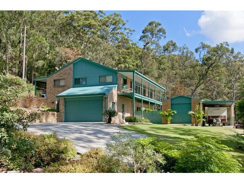 16-18 Waterview Crescent, Laurieton NSW 2443