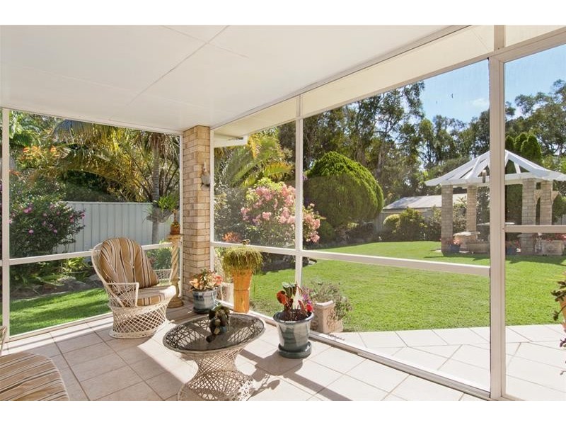 3 Scarborough Way, Dunbogan NSW 2443