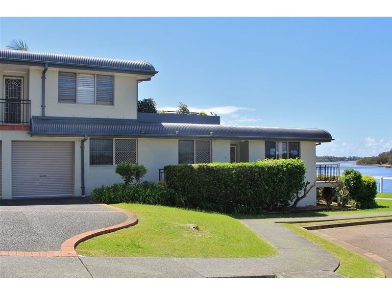 1/1 Wharf Street, Laurieton NSW 2443