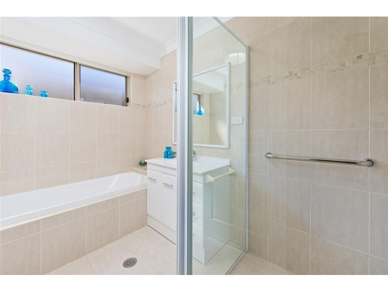 2/4 Reliance Crescent, Laurieton NSW 2443