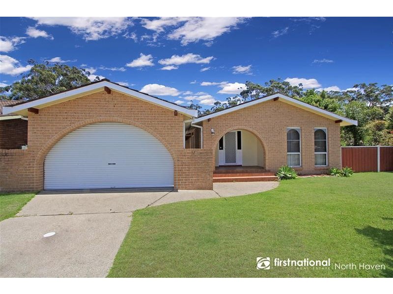 33 Murson Crescent, North Haven NSW 2443