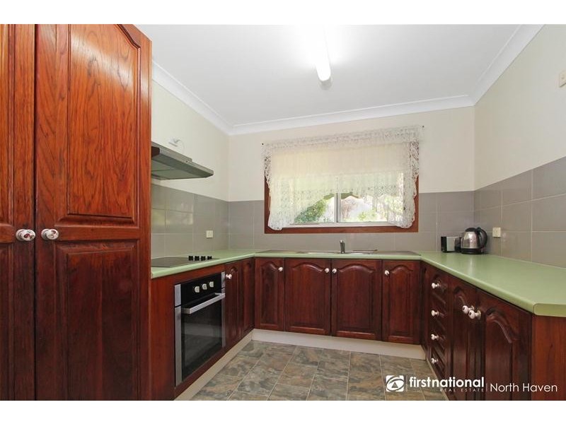 33 Murson Crescent, North Haven NSW 2443