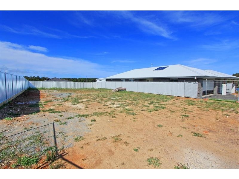 17 Aquarius Avenue, Lake Cathie NSW 2445