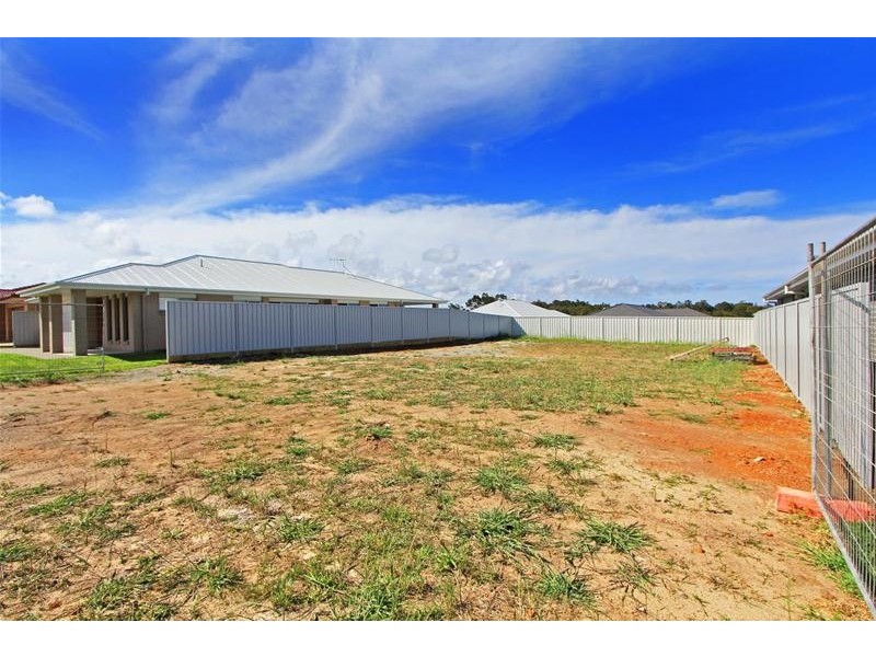 17 Aquarius Avenue, Lake Cathie NSW 2445