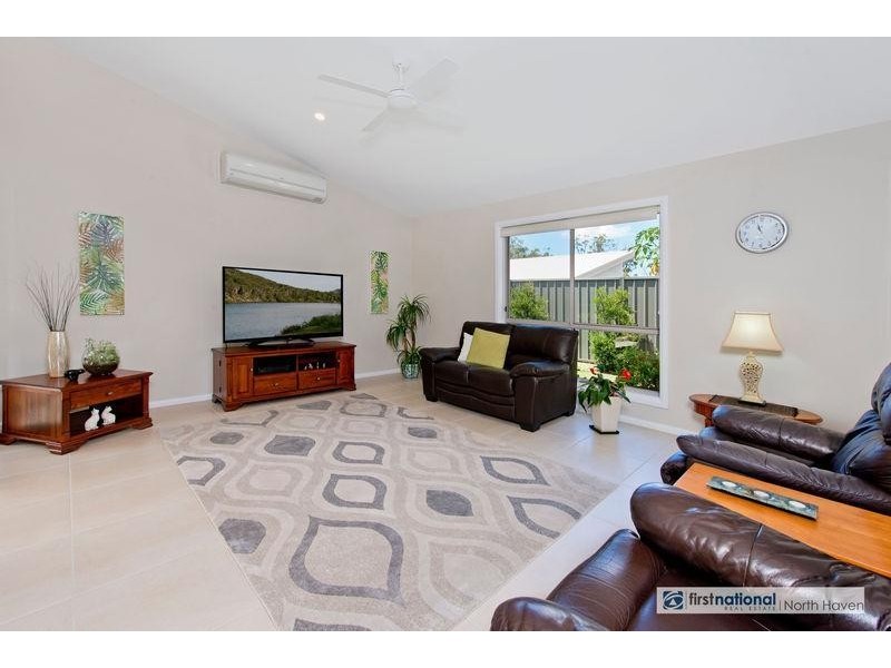 40 Elderberry Rise, Laurieton NSW 2443