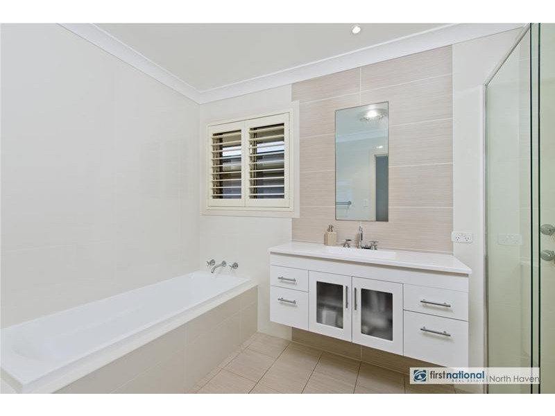3 Magellan Place, Bonny Hills NSW 2445