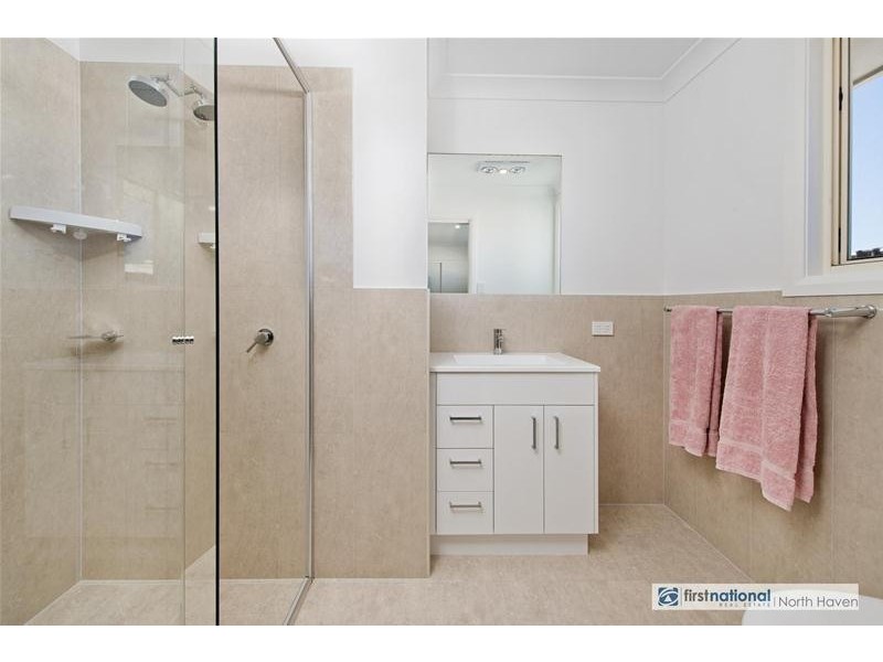 14 South Pacific Boulevard, Lake Cathie NSW 2445