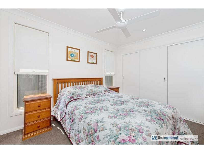 14 South Pacific Boulevard, Lake Cathie NSW 2445